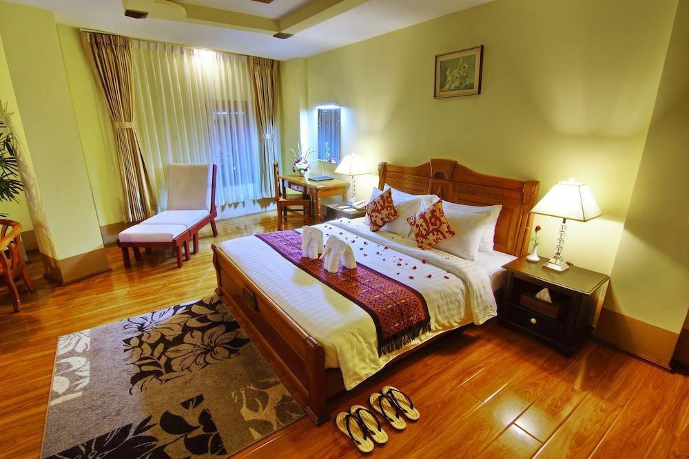 Shwe Ingyinn Mandalay