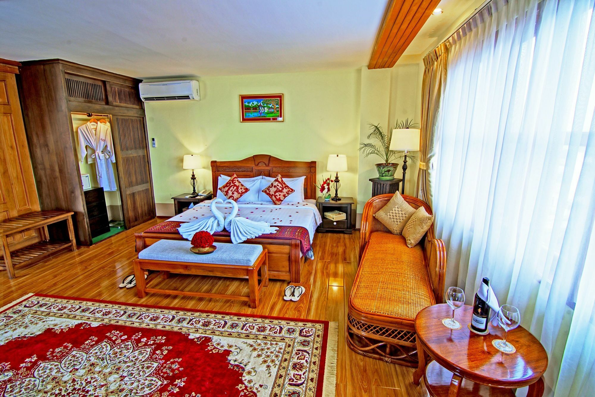 Hotel Shwe Ingyinn 3*